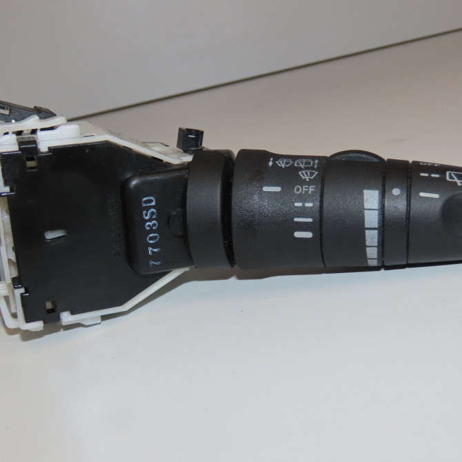 Commande essuie glace occasion NISSAN NOTE I Phase 1 03-2006->03-2009 1.5 DCI 86ch 25260ED50A 1