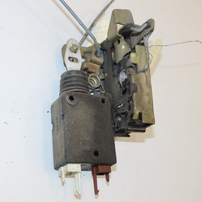 Serrure porte avg occasion CITROEN ZX Phase 2 07-1994->06-1998 1.9 D 96056002 2