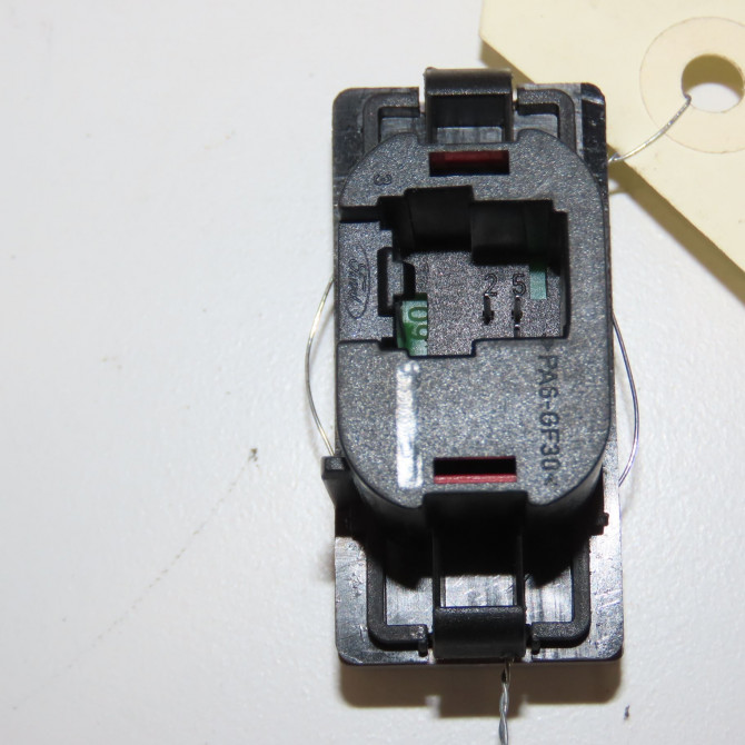 Bouton de warning occasion FORD CMAX I Phase 2 03-2007->09-2010 1.6 TDCI 90ch 1589133 2