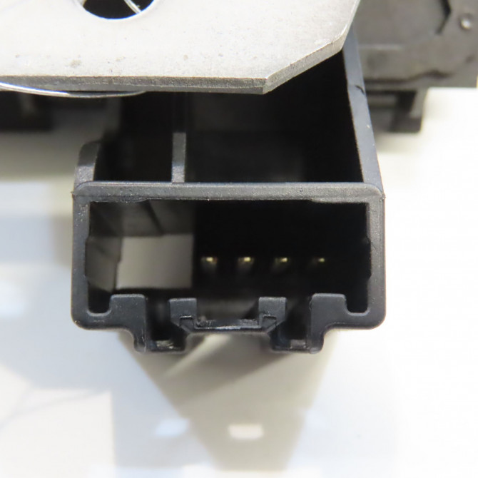 Serrure hayon occasion FORD CMAX I Phase 2 03-2007->09-2010 1.6 TDCI 90ch 1930055 3