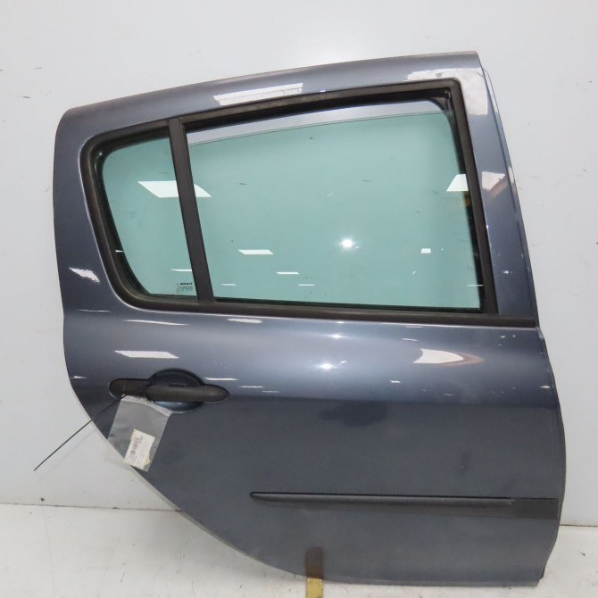 Porte arrière droite occasion RENAULT CLIO III Phase 2 03-2009->12-2014 1.2i 16v 75ch 7751476192 1