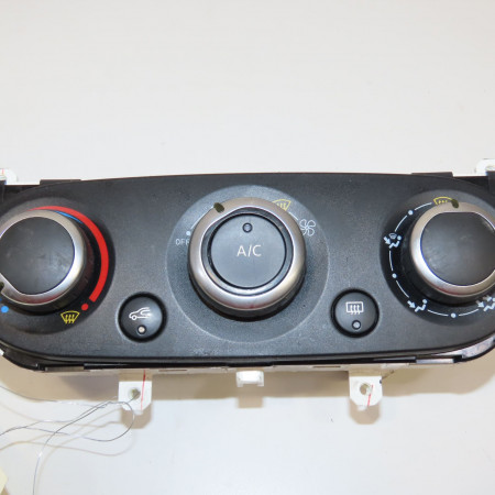 Commande de chauffage occasion RENAULT CLIO IV Phase 2 08-2016->... 1.5 DCI 75ch 275704632R