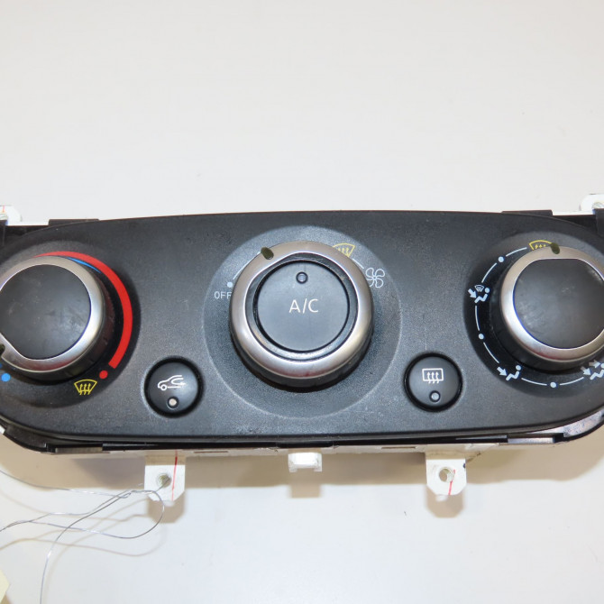 Commande de chauffage occasion RENAULT CLIO IV Phase 2 08-2016->... 1.5 DCI 75ch 275704632R 1