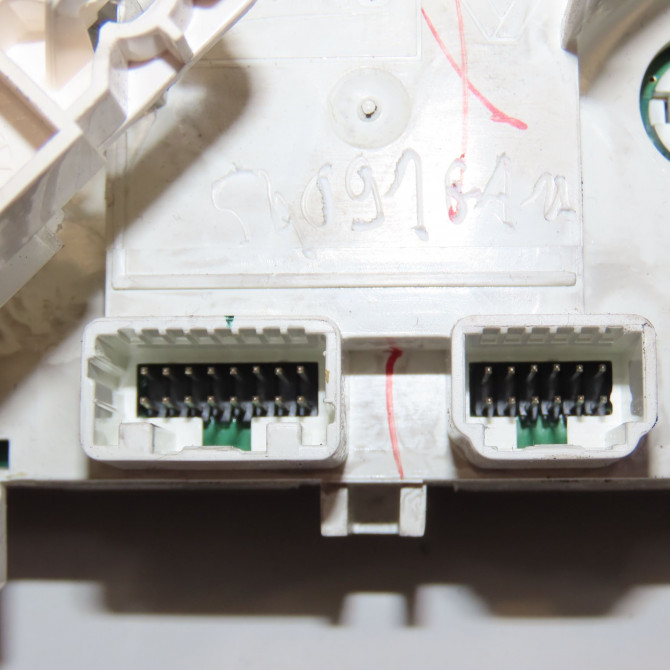 Commande de chauffage occasion RENAULT CLIO IV Phase 2 08-2016->... 1.5 DCI 75ch 275704632R 3