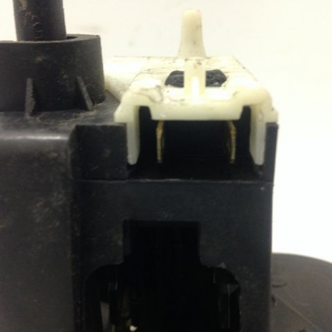 Serrure porte avg occasion RENAULT CLIO II Phase 2 06-2001->07-2006 1.2 16v 7700434604 4