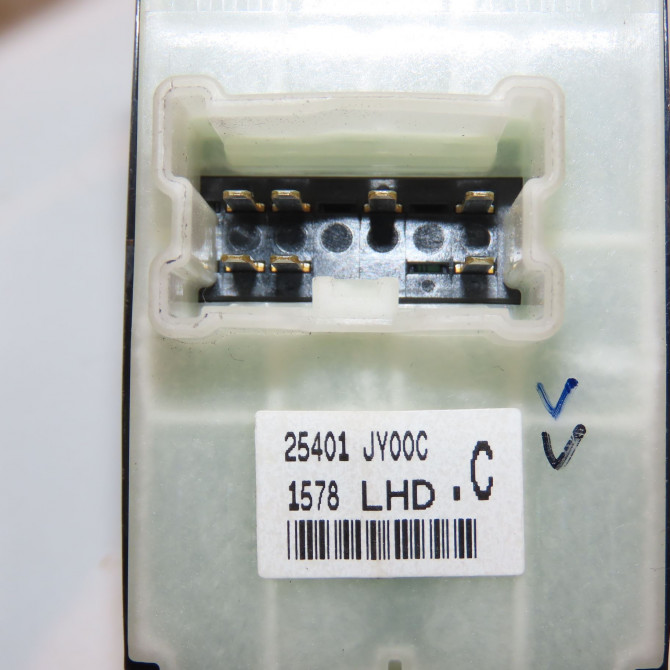 Commande lève-glace porte avant gauche occasion RENAULT KOLEOS I Phase 1 06-2008->12-2011 2.0 DCI 150ch 3