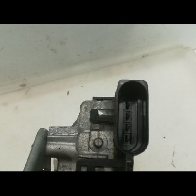 Moteur essuie-glace avant occasion VOLKSWAGEN POLO IV Phase 2 05-2005->09-2009 1.4 TDI 70ch 6Q1955119A 3