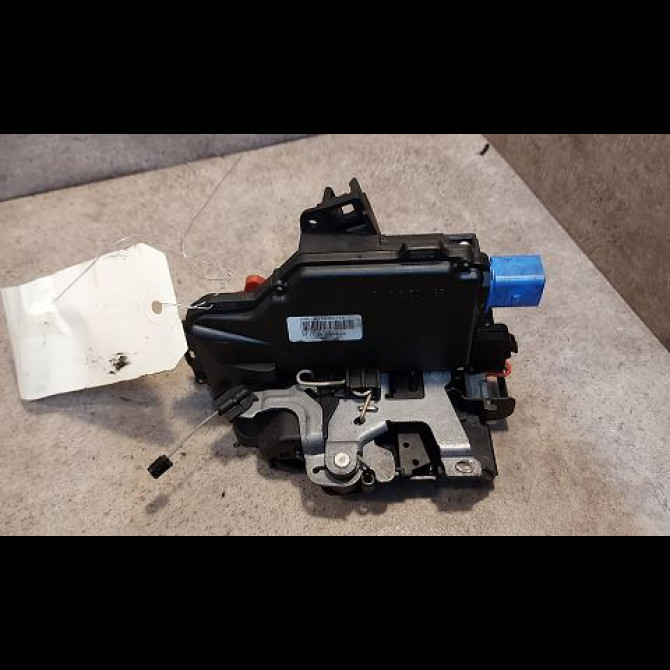 Serrure porte ard occasion SKODA FABIA II Phase 1 05-2007->03-2010 1.2i 60ch 5J0839016 2