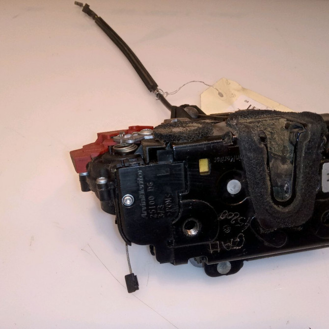 Serrure porte arg occasion SKODA FABIA II Phase 1 05-2007->03-2010 1.4 TDI 80ch 5J0839015 1