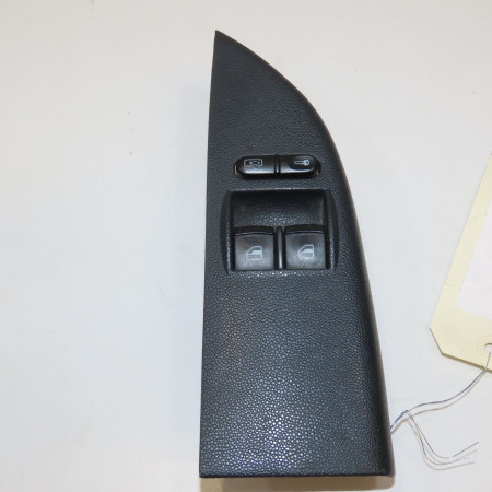 Commande lève-glace porte avant gauche occasion SKODA FABIA I Phase 2 09-2004->05-2007 1.2i 55ch 1J3959857A