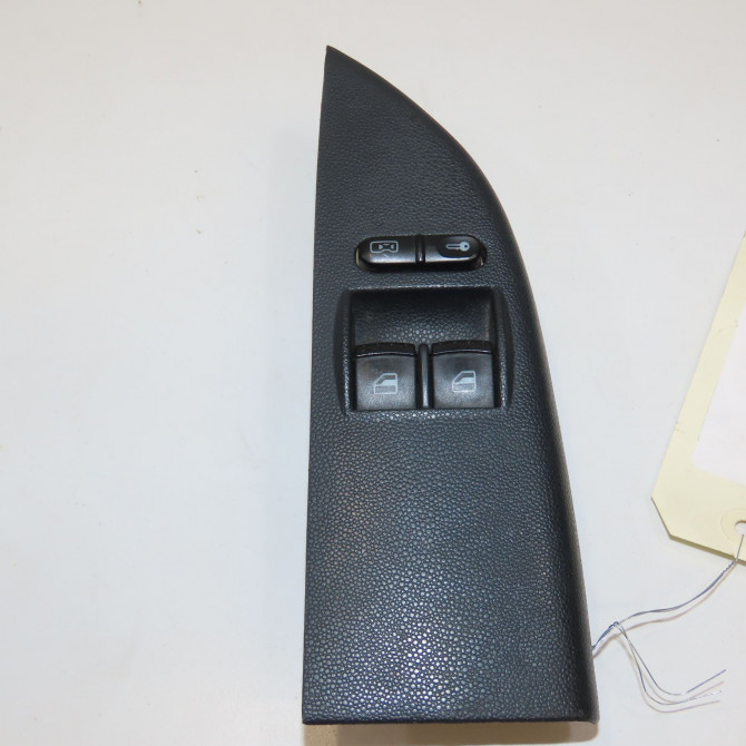 Commande lève-glace porte avant gauche occasion SKODA FABIA I Phase 2 09-2004->05-2007 1.2i 55ch 1J3959857A 1