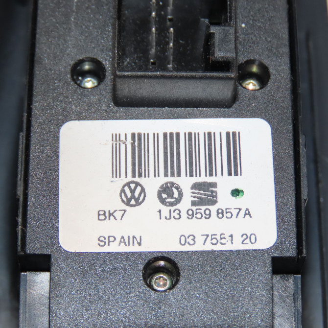 Commande lève-glace porte avant gauche occasion SKODA FABIA I Phase 2 09-2004->05-2007 1.2i 55ch 1J3959857A 4
