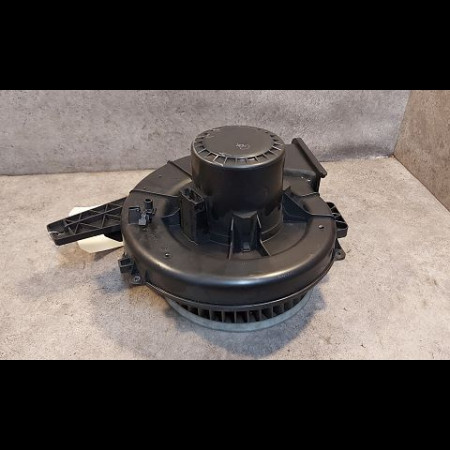 Ventilateur de chauffage occasion SEAT IBIZA III Phase 1 03-2002->03-2006 1.9 SDI 6R1819015A