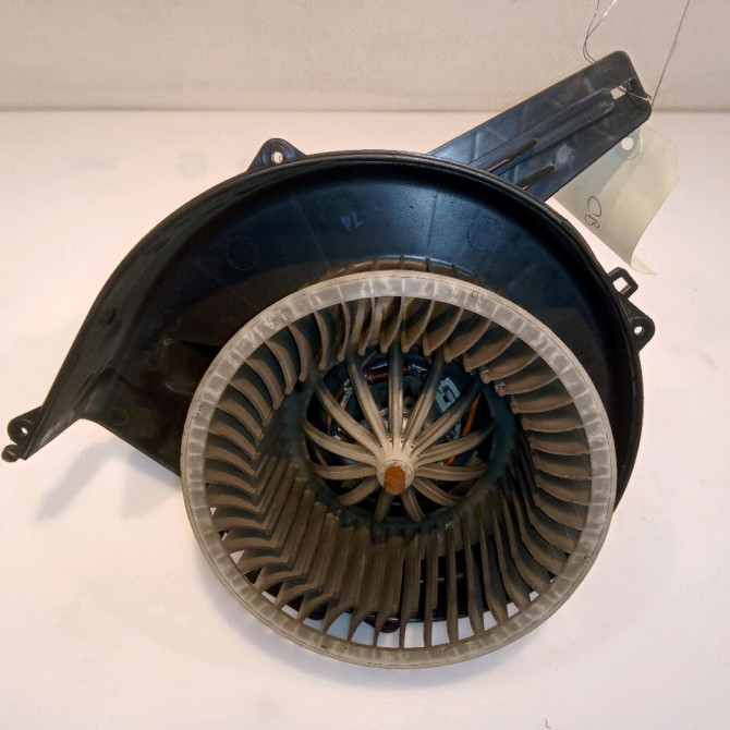 Ventilateur de chauffage occasion AUDI A1 Phase 1 06-2010->03-2015 1.2 TFSI 86ch 6R1819015A 1