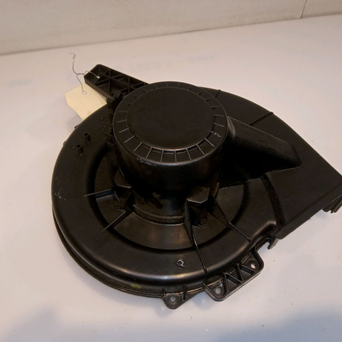 Ventilateur de chauffage occasion AUDI A1 Phase 1 06-2010->03-2015 1.2 TFSI 86ch 6R1819015A 2