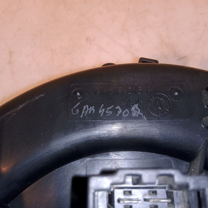 Ventilateur de chauffage occasion VOLKSWAGEN POLO IV Phase 2 05-2005->09-2009 1.4 TDI 70ch 6Q1820015H 3