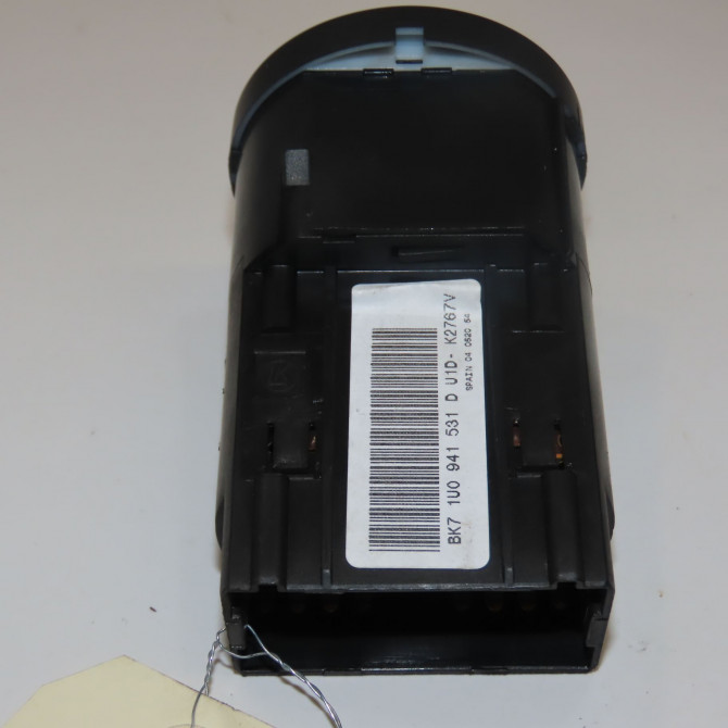 Interrupteur commande de phares occasion SKODA SUPERB I Phase 1 06-2002->06-2008 1.9 TDI 130ch 2