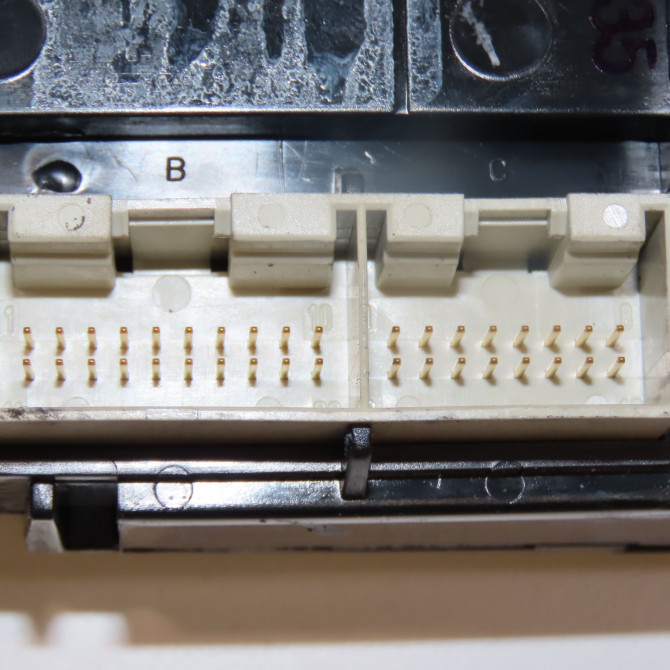 Commande de chauffage occasion SKODA SUPERB I Phase 1 06-2002->06-2008 1.9 TDI 130ch 4