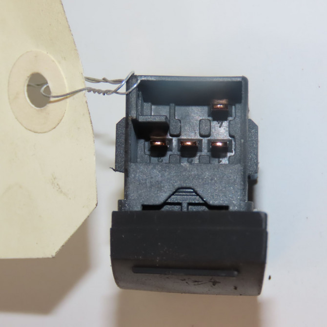 Commande leve-glace porte arrière gauche occasion SKODA SUPERB I Phase 1 06-2002->06-2008 1.9 TDI 130ch 3U09598555E2 3