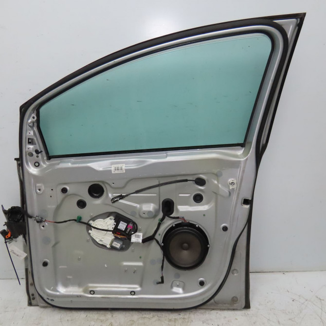 Porte avant droite occasion VOLKSWAGEN GOLF V 5M0831302P 3