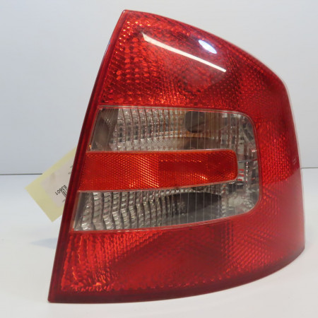 Feu arrière droit occasion SKODA OCTAVIA II Phase 1 06-2004->10-2008 1.9 TDI 105ch 1Z5945112A