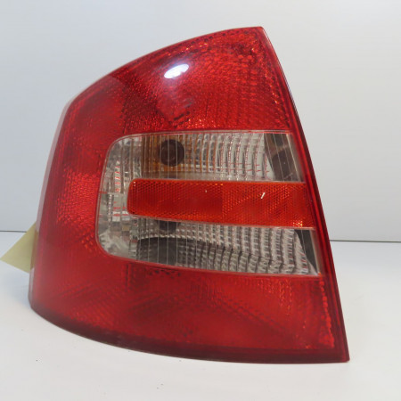Feu arrière gauche occasion SKODA OCTAVIA II Phase 1 06-2004->10-2008 1.9 TDI 105ch 1Z5945111A