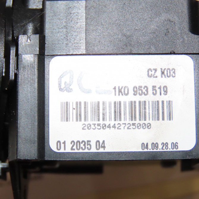 Commande essuie glace occasion VOLKSWAGEN GOLF V Phase 1 11-2003->10-2008 1.4i 75ch 1K0953519H9B9 4