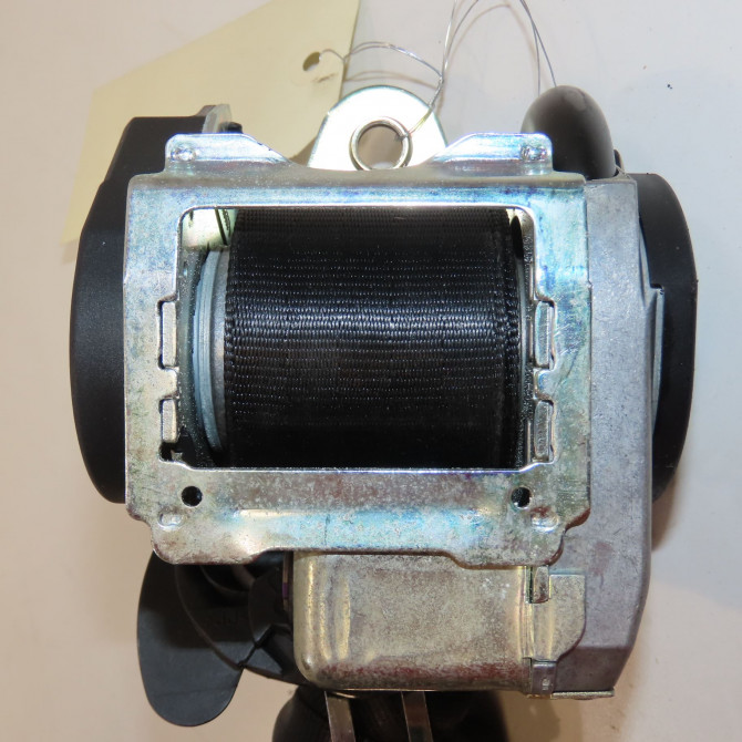 Ceinture avant gauche occasion VOLKSWAGEN GOLF V Phase 1 11-2003->10-2008 1.4i 75ch 1K4857705ARRAA 2