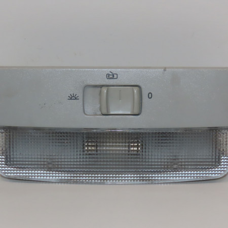 Plafonnier occasion VOLKSWAGEN POLO IV Phase 2 05-2005->09-2009 1.2 60ch 6Q0947105MY20