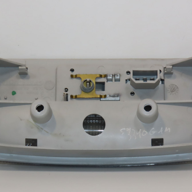 Plafonnier occasion VOLKSWAGEN POLO IV Phase 2 05-2005->09-2009 1.2 60ch 6Q0947105MY20 2