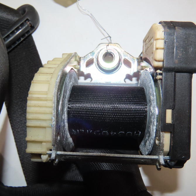 Ceinture avant gauche occasion FORD FOCUS II Phase 1 04-1995->04-1999 1.8 TDCI 115ch 1624218 2