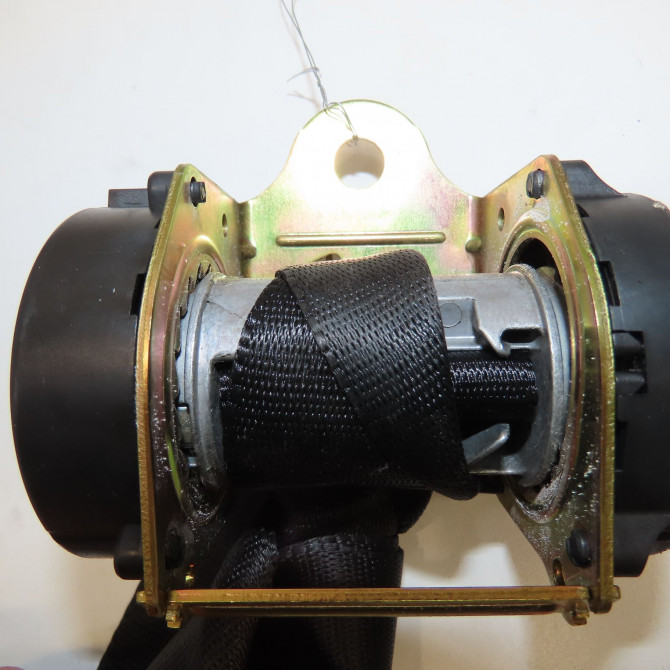 Ceinture arrière droite occasion FORD FIESTA V Phase 1 09-2002->10-2005 1.4i 1151705 3