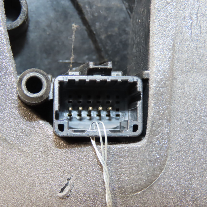 Retroviseur exterieur electrique gauche occasion RENAULT CLIO III Phase 1 09-2005->03-2009 1.2 TCE 16v 100ch 7701061192 4