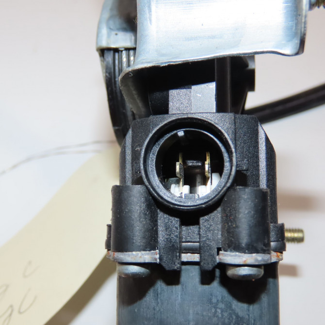 Mecanisme+moteur leve-glace avg occasion RENAULT CLIO II Phase 2 06-2001->07-2006 1.5 DCI 80ch 7700842247 4