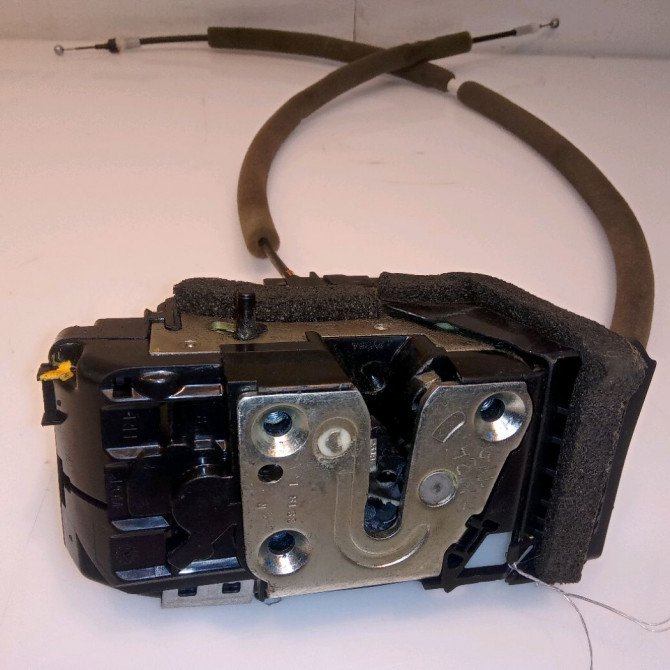 Serrure porte ard occasion NISSAN QASHQAI II Phase 1 02-2014->... 825004EA2A 1