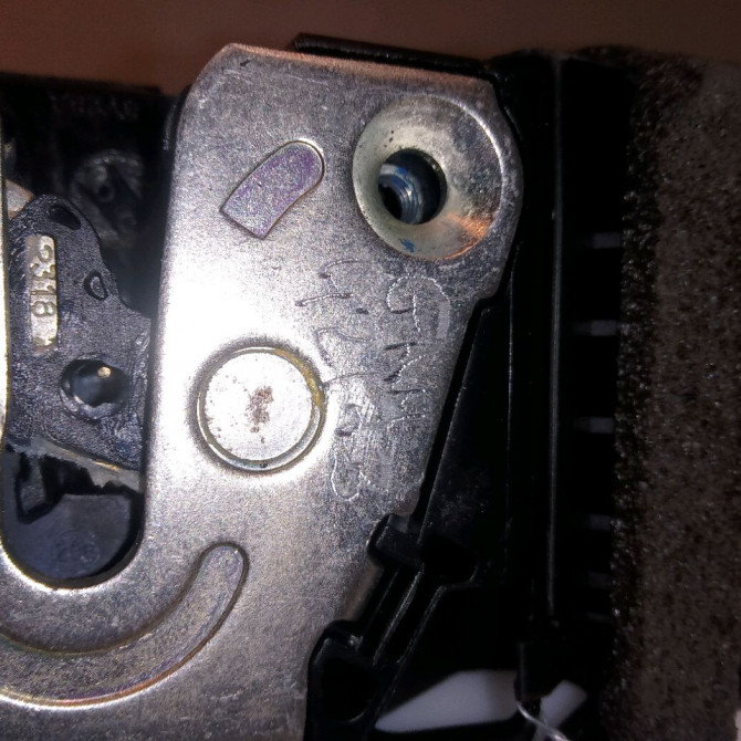 Serrure porte ard occasion NISSAN QASHQAI II Phase 1 02-2014->... 825004EA2A 3