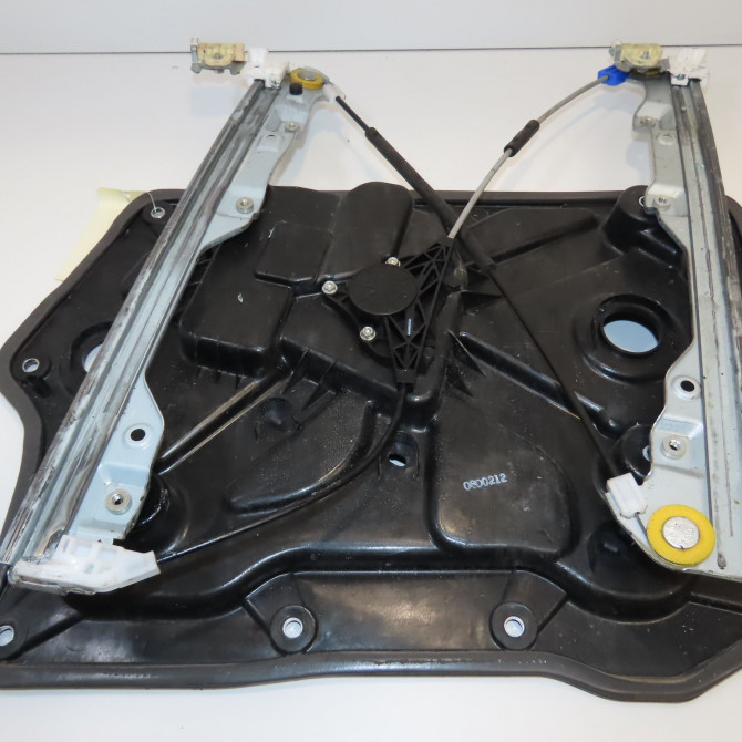 Mecanisme+moteur leve-glace avg occasion RENAULT KOLEOS I Phase 1 06-2008->12-2011 2.0 DCI 150ch 807219093R 1