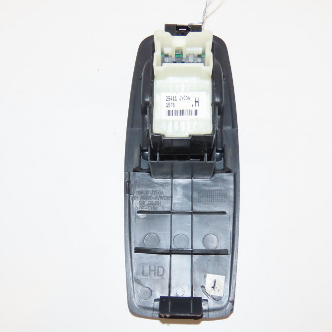 Commande lève-glace porte avant droite occasion RENAULT KOLEOS I Phase 1 06-2008->12-2011 2.0 DCI 150ch 2