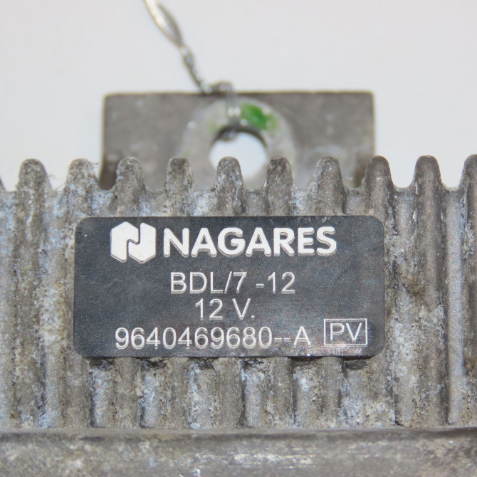 Boitier de préchauffage occasion RENAULT KOLEOS I Phase 1 06-2008->12-2011 2.0 DCI 150ch 11067JD50C 4