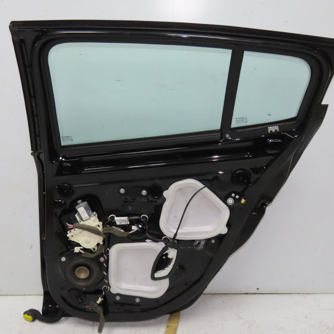 Porte arrière droite occasion RENAULT MEGANE III Phase 2 01-2012->06-2014 821006014R 2