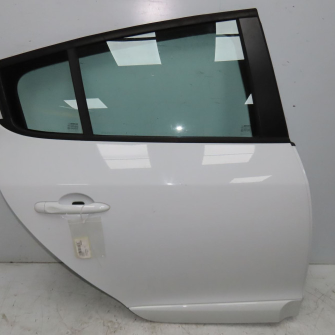 Porte arrière droite occasion RENAULT MEGANE III Phase 3 10-2013->... 1.5 DCI 95ch 821006014R 1
