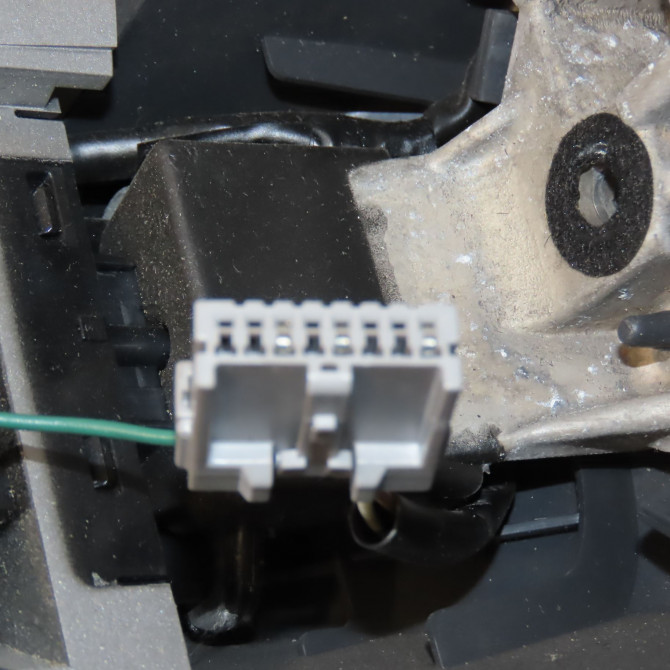 Volant de direction occasion RENAULT KOLEOS I Phase 1 06-2008->12-2011 2.0 DCI 150ch 985105461R 3