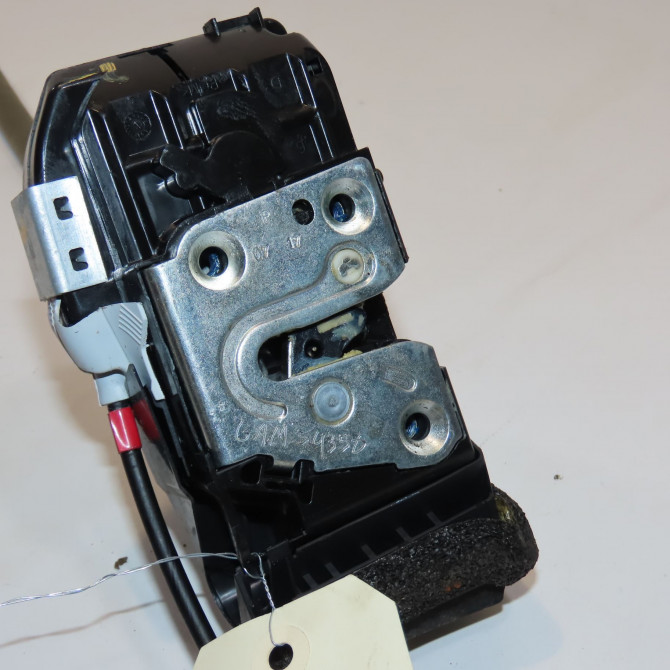 Serrure porte ard occasion RENAULT KADJAR Phase 1 06-2015->... 1.2 TCE 130ch 825004EA2A 2