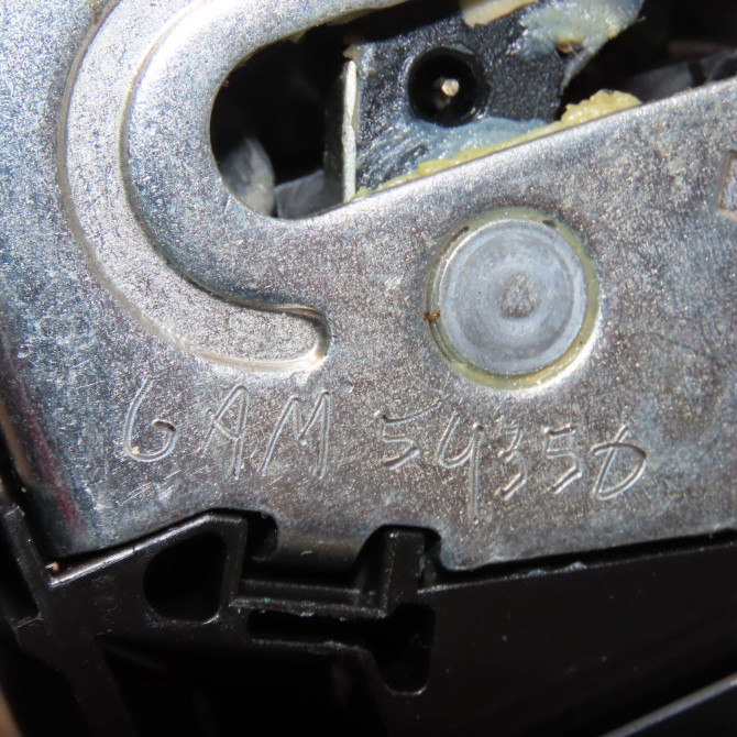 Serrure porte ard occasion RENAULT KADJAR Phase 1 06-2015->... 1.2 TCE 130ch 825004EA2A 4