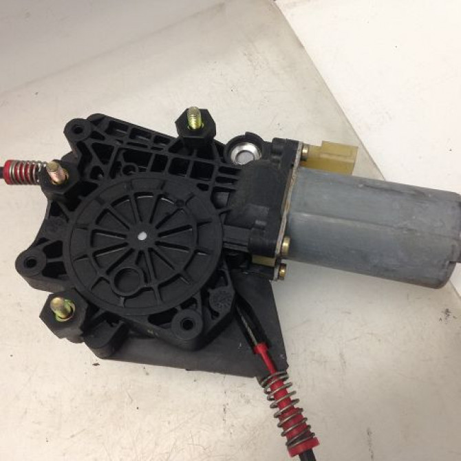 Mecanisme+moteur leve-glace avg occasion FORD FIESTA IV Phase 1 09-1995->09-1999 1.3i 1100187 2