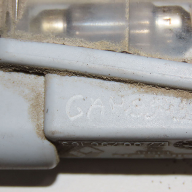 Eclaireur plaque de police d occasion RENAULT MEGANE II Phase 1 09-2003->12-2005 1.9 DCI 120ch 7700796163 5