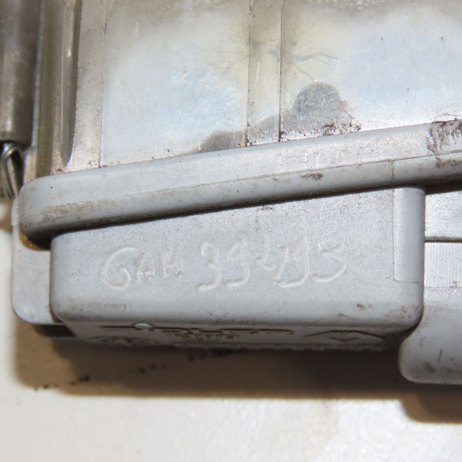 Eclaireur plaque de police g occasion RENAULT MEGANE II Phase 1 09-2003->12-2005 1.9 DCI 120ch 7700796163 5