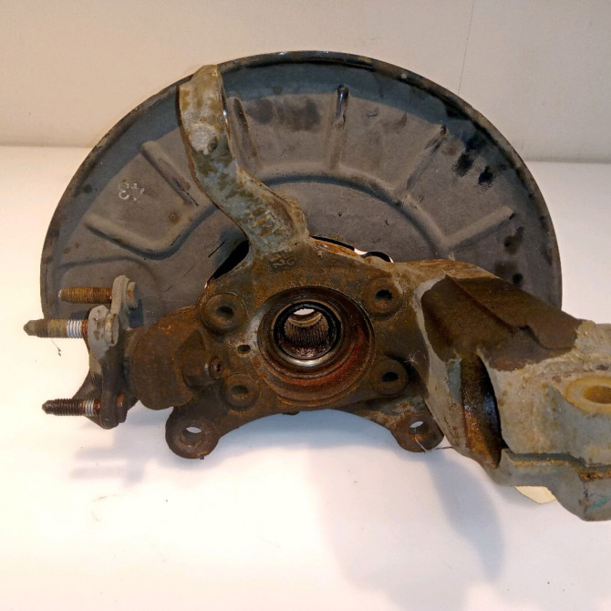 Moyeu avg occasion VOLKSWAGEN GOLF PLUS Phase 1 04-1995->04-1999 1.6 TDI 105ch 5K0498621 2