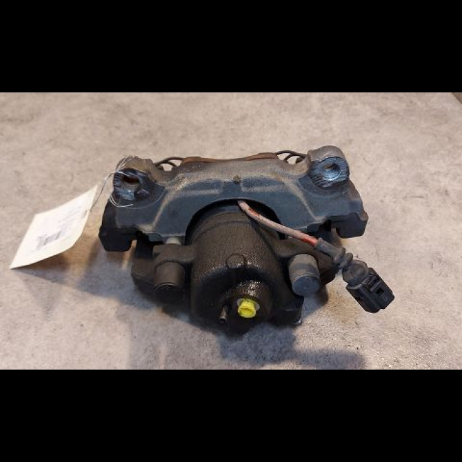 Etrier de frein avant gauche occasion AUDI A3 II Phase 2 06-2008->07-2012 2.0TDI 16v 136ch 1K0615123E 2