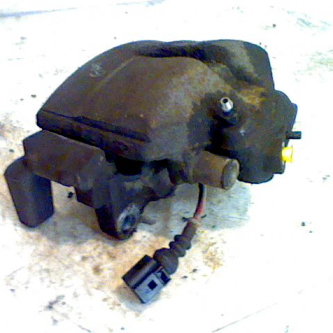 Etrier de frein avant gauche occasion AUDI A3 II Phase 1 06-2003->06-2008 1.9 TDi 1K0615123E 2